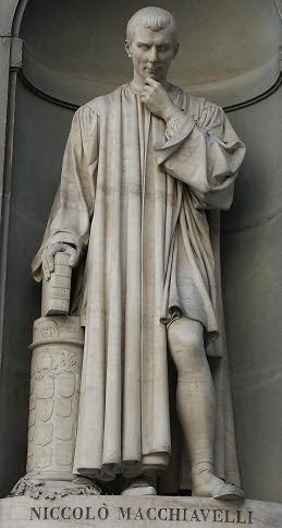 socha-machiavelliho.jpg